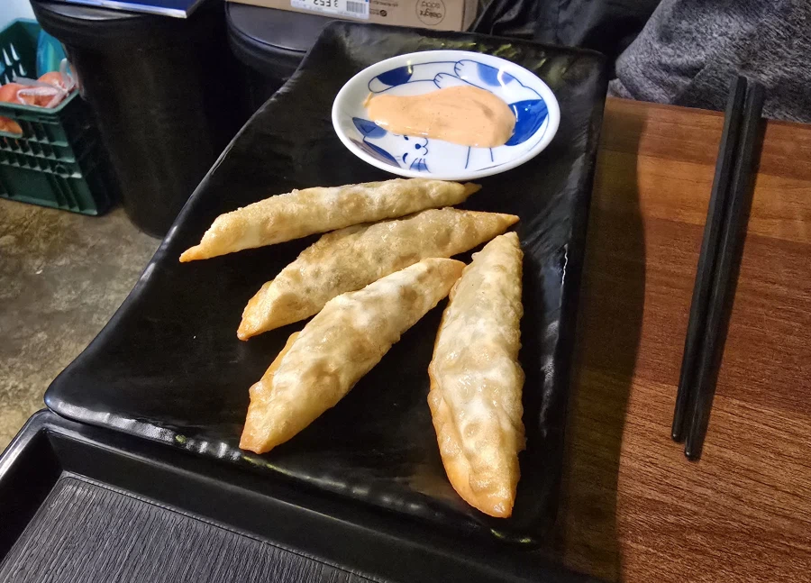 가난한 유게이는 오늘도 우동으로 끼니를 떼웁니다.._3.webp