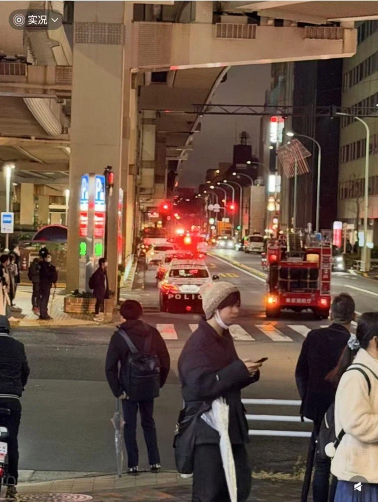 칼을 든 괴한이 돌아다닌다는 이야기가 나오는 중인 일본 포켓몬 센터_4.webp