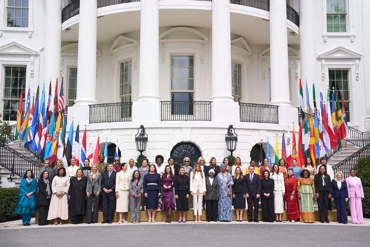 45개국 영부인들이 모인 멜라니아 주최 행사에.._2.webp