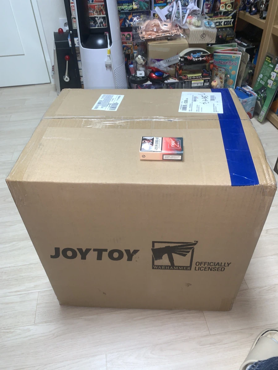 조이토이 스페이스마린 캡틴 타이투스 헬멧_2.webp