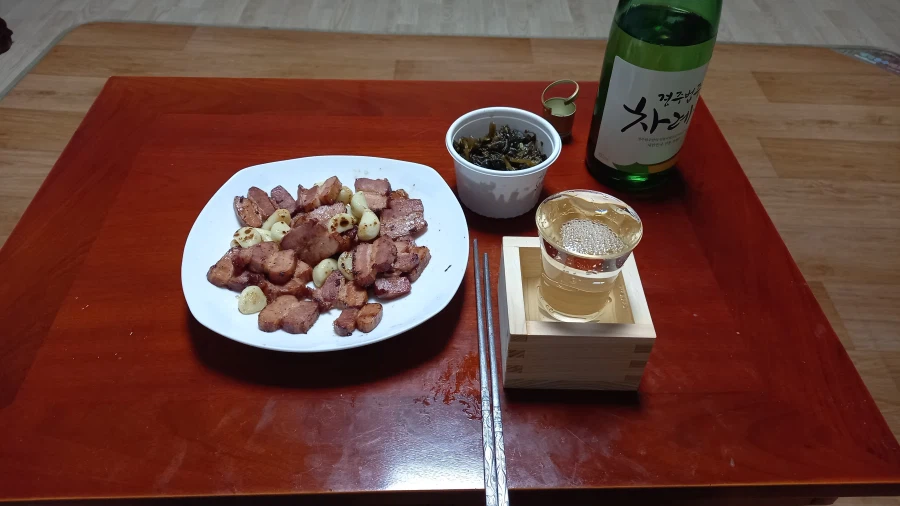 베이컨 마늘볶음에 못키리입니다_1.webp