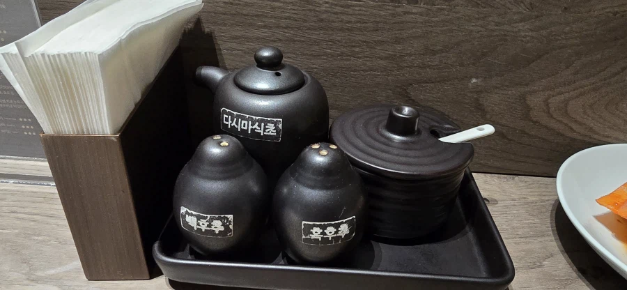 거대곰탕 서초점 / 나베야 평창김치나베_23.webp