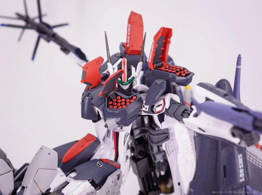 [MACROSS] 1/72 VF-25F 아머드 메사이어 알토기_3.webp