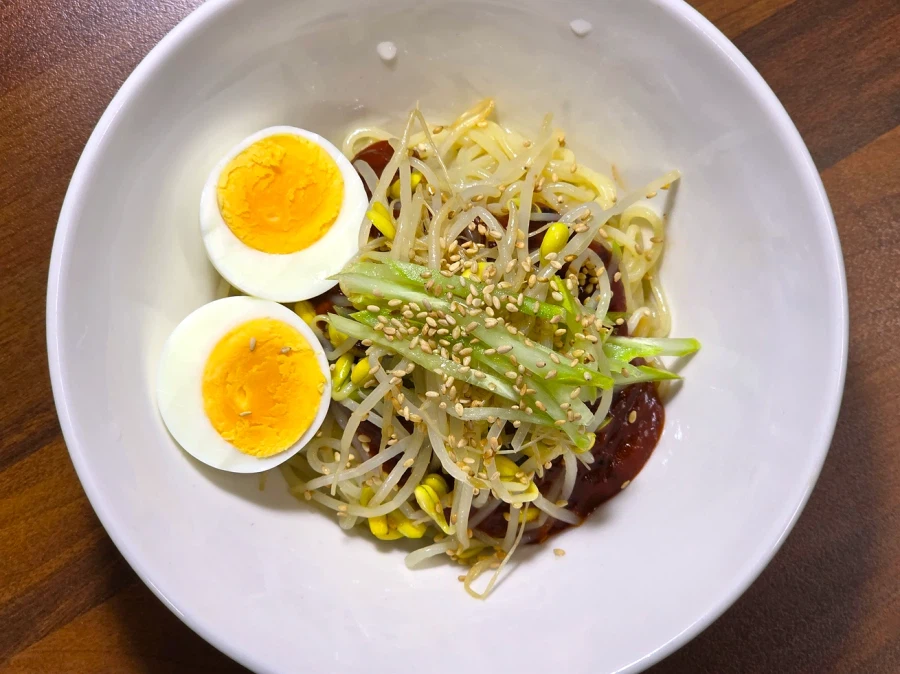 새콤달콤 생쫄면_2.webp