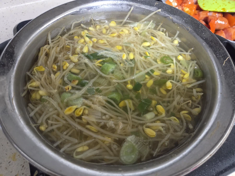 범상치 않은 열 살 연하 예비 아내의 요리솜씨 (2편)_15.webp