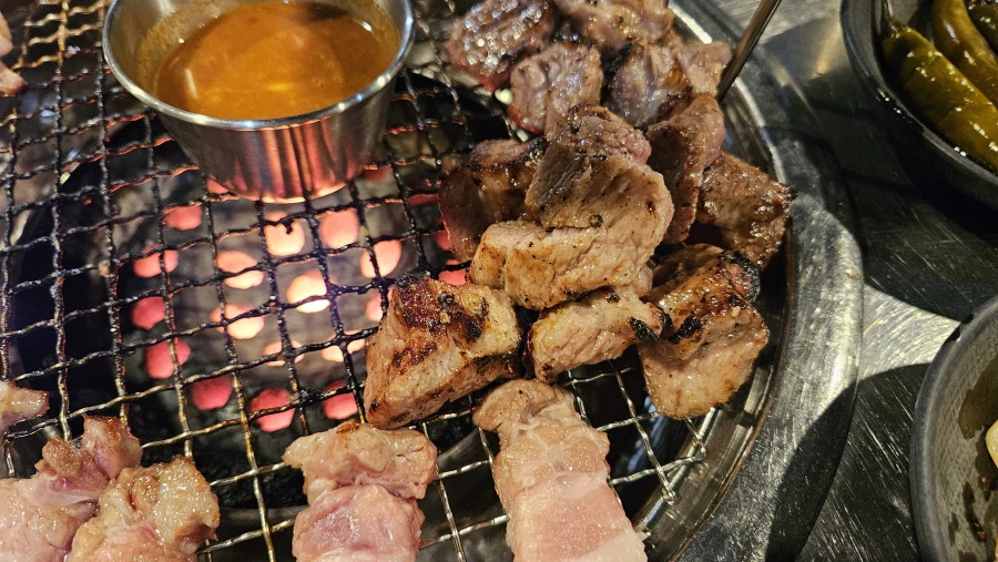 [제주]연탄 + 흑돼지를 먹을수 있던 복자씨연탄구이_10.webp