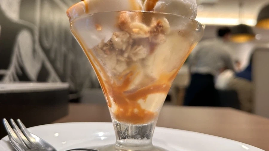 도쿄 패밀리레스토랑에서 디저트만 먹고 나오기_8.webp