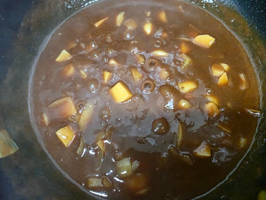 당직서며 해먹는 점심 돈까스카레_5.webp