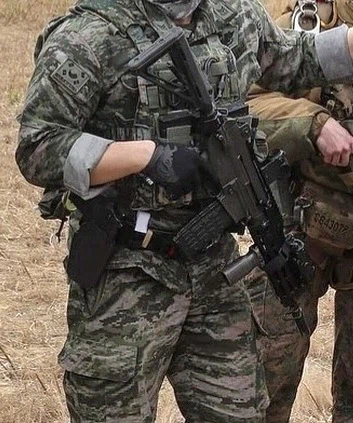 K1 기관단총은 참호전에서 쓸 무기로 유용할까_4.webp