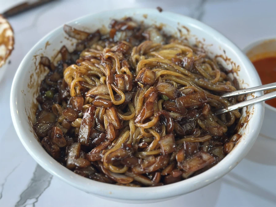 점심은 간짜장_2.webp