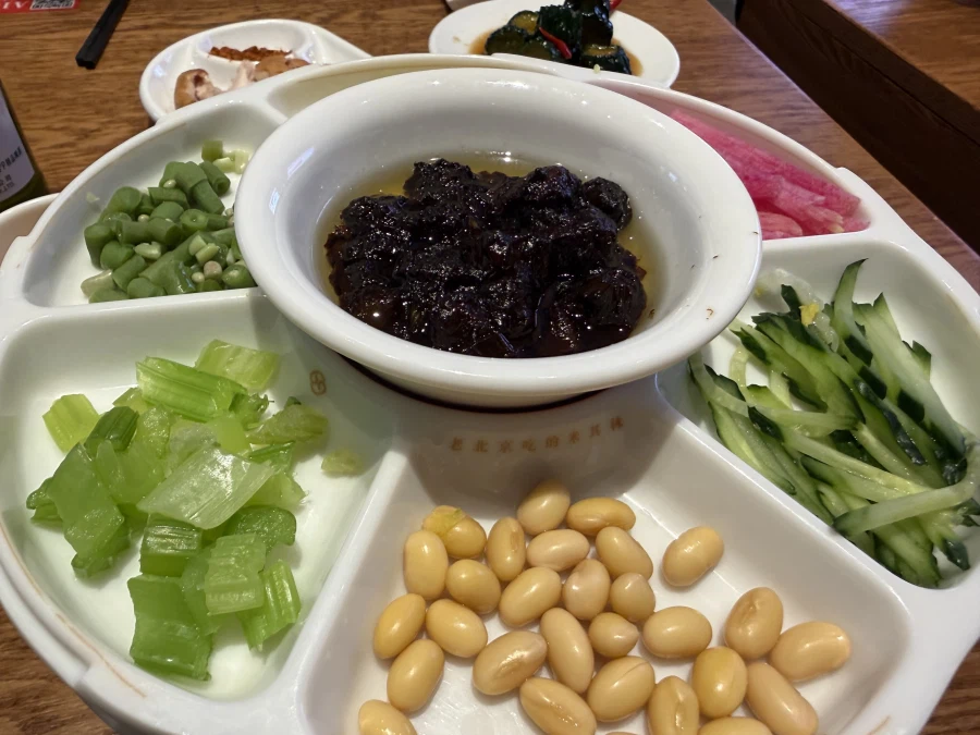 중국 베이징에서 먹은 베이징 짜장면_1.webp