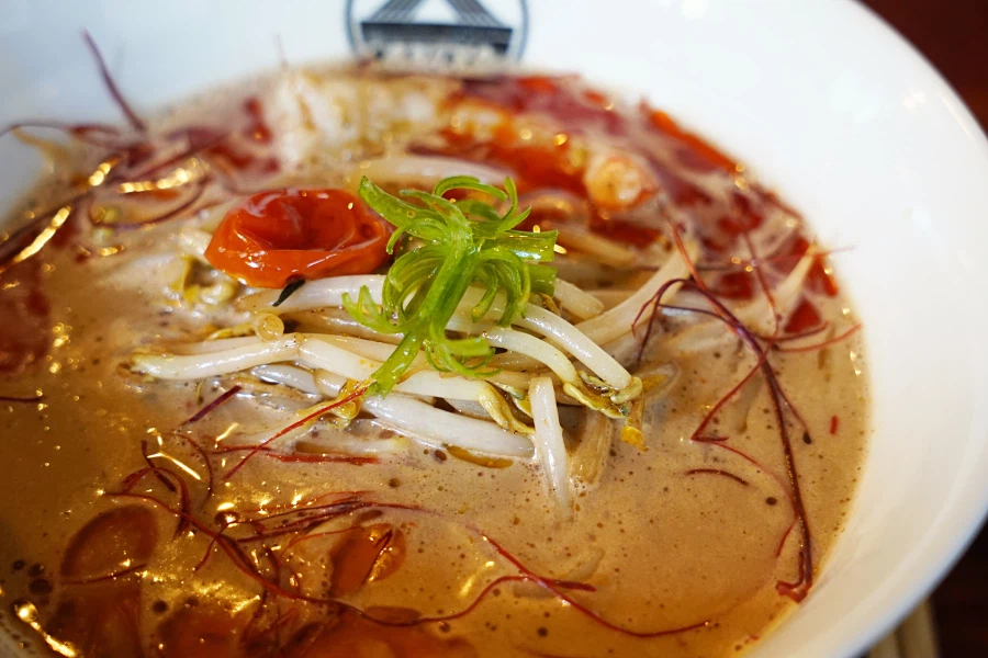 농후한 풍미의 새우미소라멘_17.webp