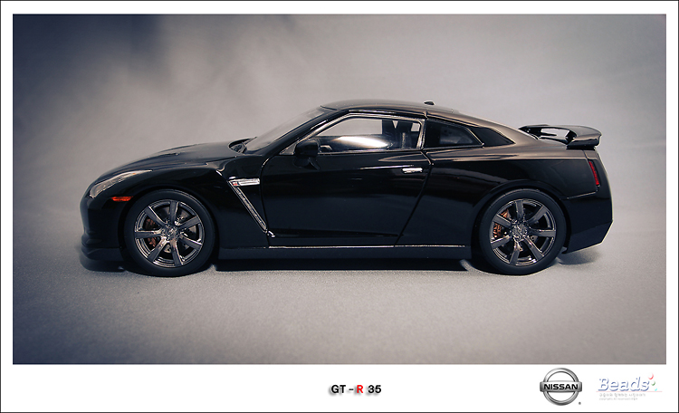 교쇼 닛산 GT-R35 (1:18)오토아트 닷지 바이퍼(1:18)_1.jpg