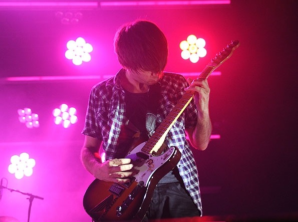 img/4/E/8/6/4E868F253D0F56001B