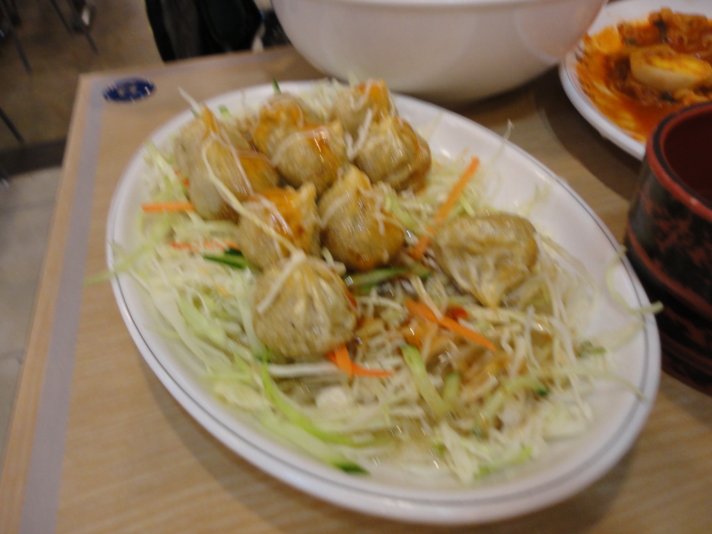 명인 만두 and 그리피스 도넛 in 명동_8.jpg