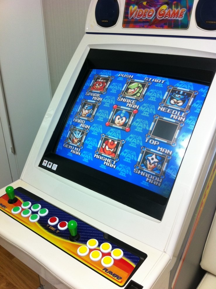 아케이드 캐비닛에 MVS와 엑스박스를 넣었습니다. (사진수정)_25.jpg