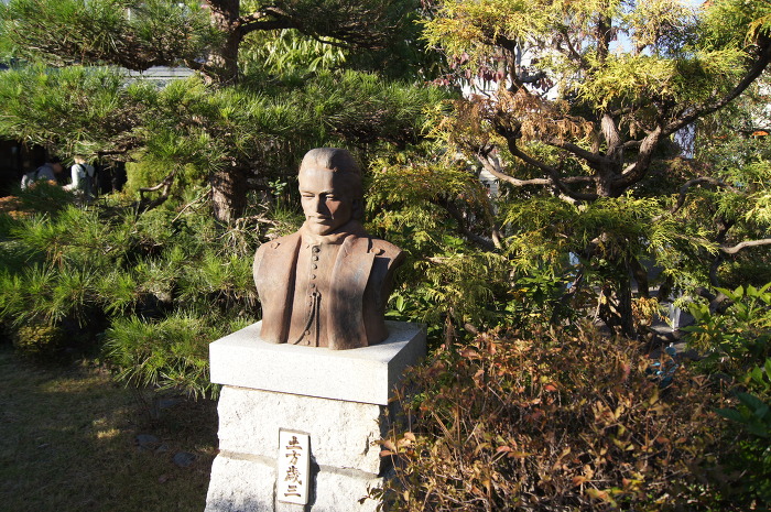 img/5/0/9/7/50976B474D27B5001C