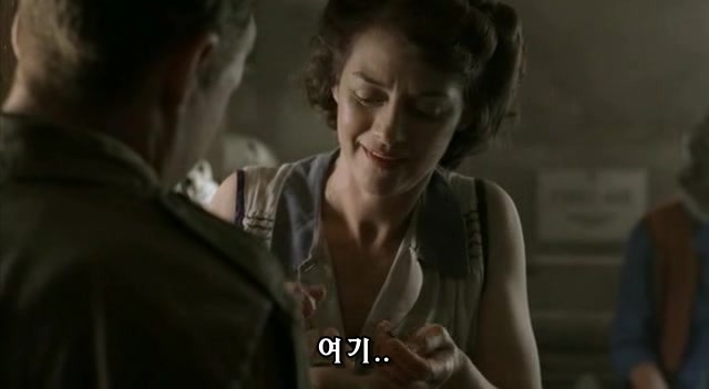 밴드 오브 브라더스 제3화 Carentan (2/2) _242.jpg