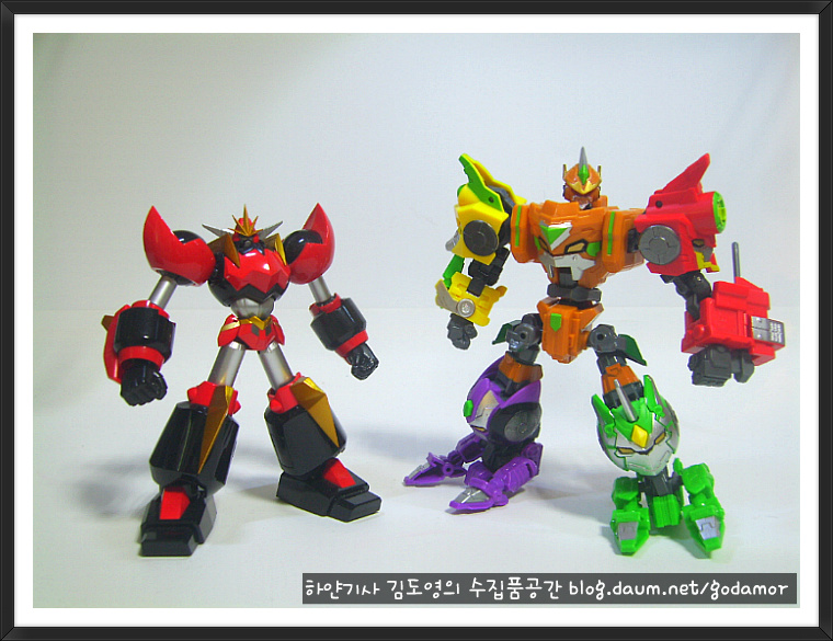 img/5/1/2/4/51248B0E4B5BD6002D