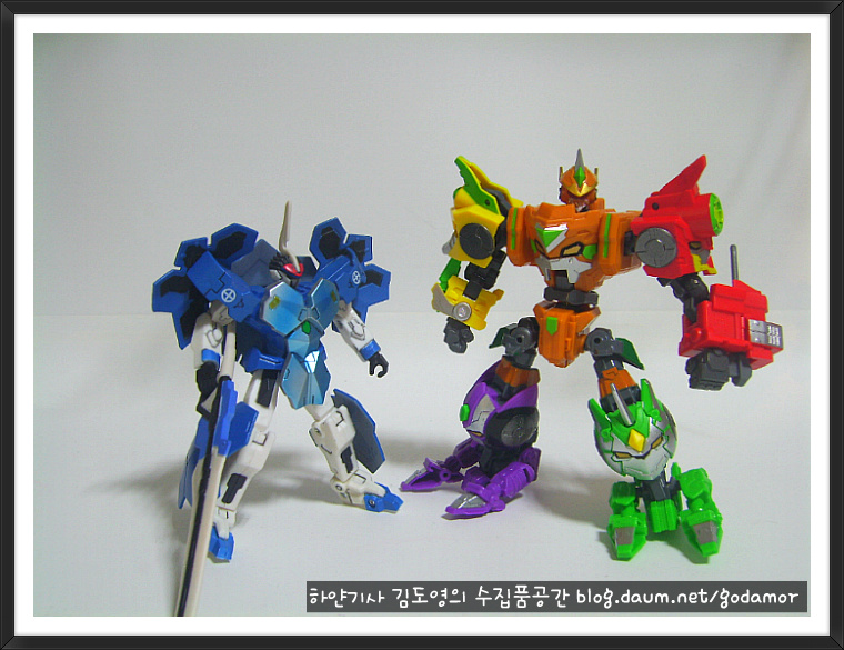 img/5/1/2/4/51248B114F2E9E002B