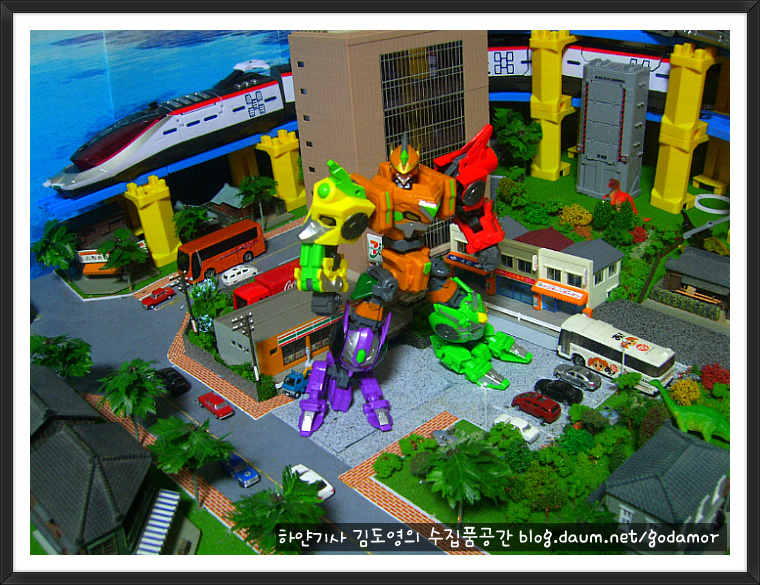 img/5/1/2/4/51248B174F2B1D002F