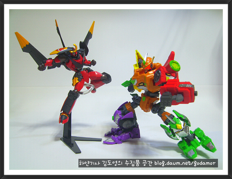 img/5/1/2/4/512499984F6F2E000F