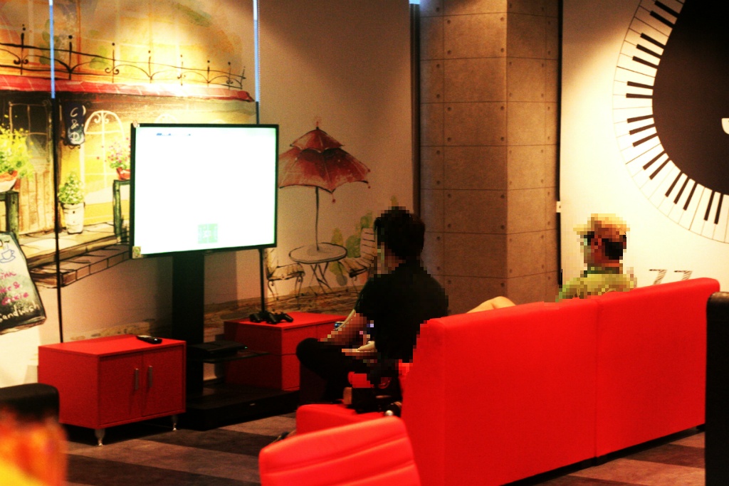 img/5/1/F/F/51FFBBC04B2BA9001F