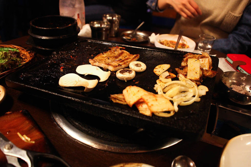 맛있고 저렴한 삼겹살 연남동 돈이좋은세상