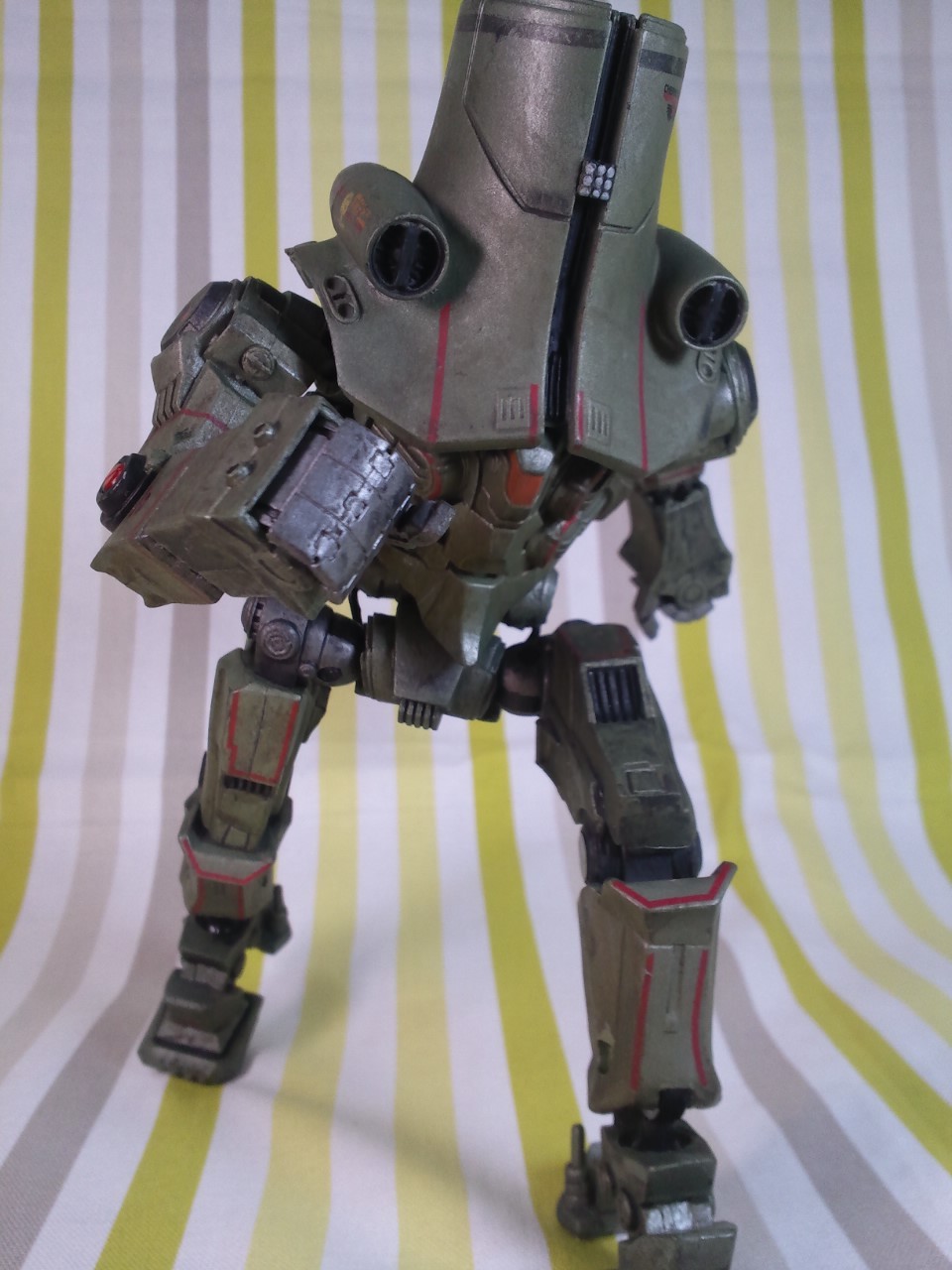 NECA 퍼시픽림 7인치 3탄- 체르노알파 리뷰[브금]_15.jpg