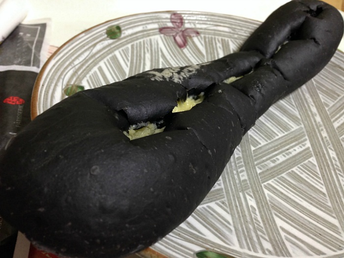 전주 맘스브레드 오징어 먹물빵