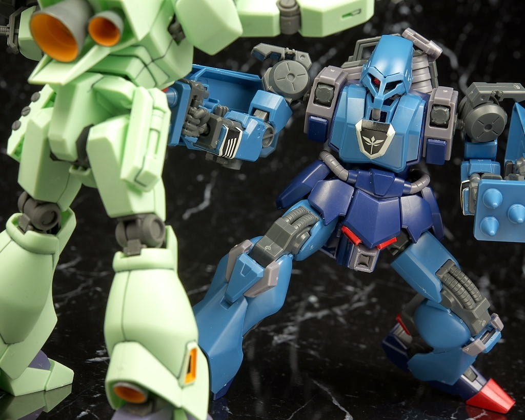 HGUC 슈트룸 가루스 리뷰_26.jpg