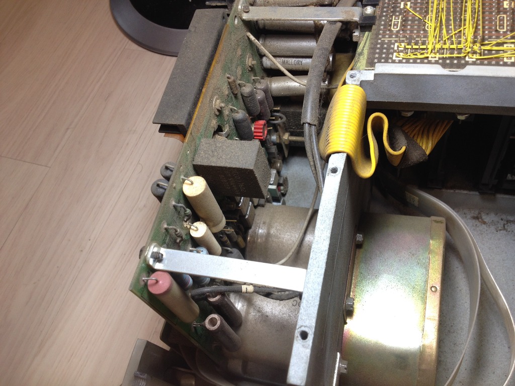 IBM 5100, 최초의 휴대용 컴퓨터_43.jpg