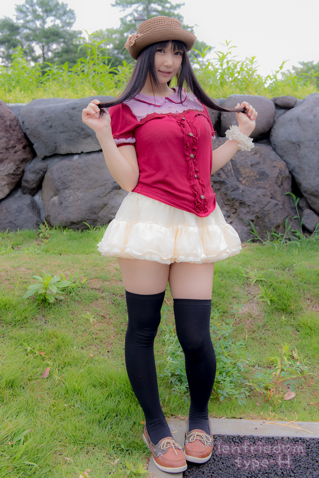 img/5/3/F/2/53F215CB400BF3001B