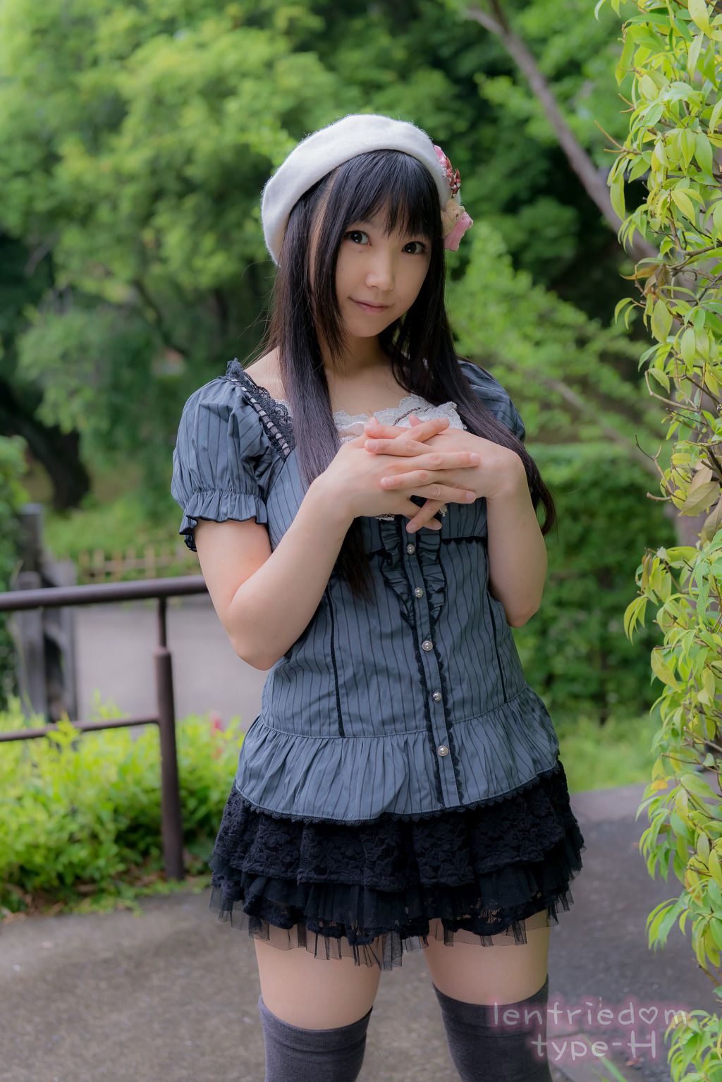 img/5/3/F/2/53F215FE423D13000D