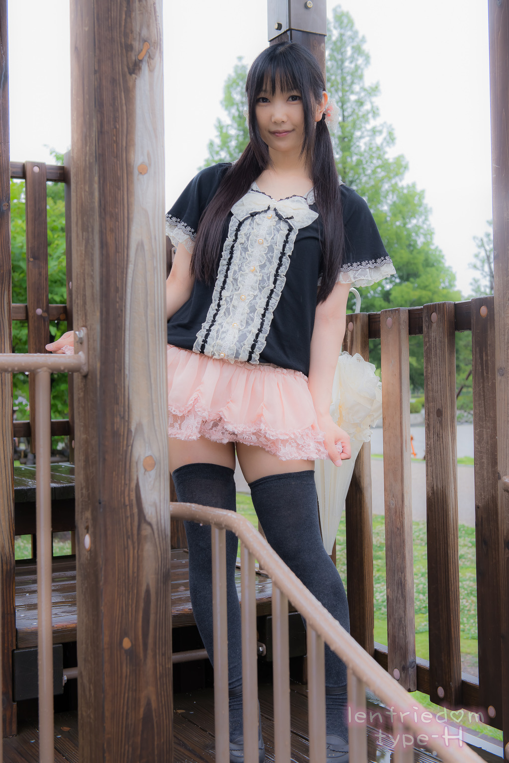 img/5/3/F/2/53F2161F3D0D1B003D