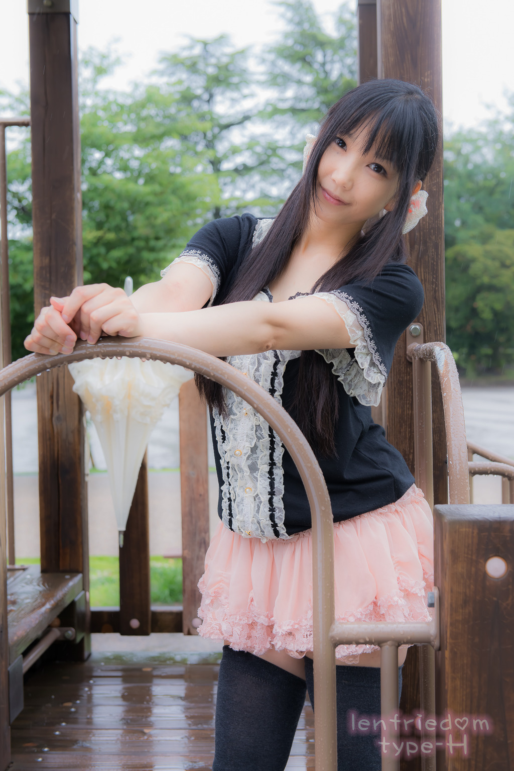 img/5/3/F/2/53F2168841311D000B