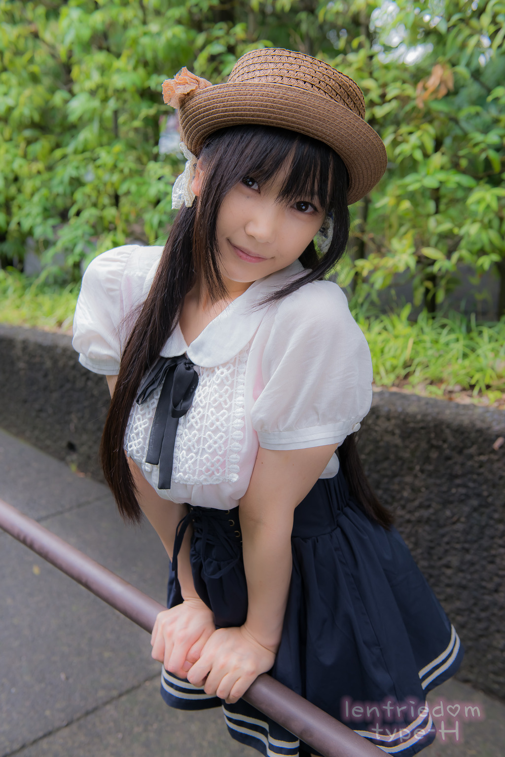 img/5/3/F/2/53F216A5463D0D000D