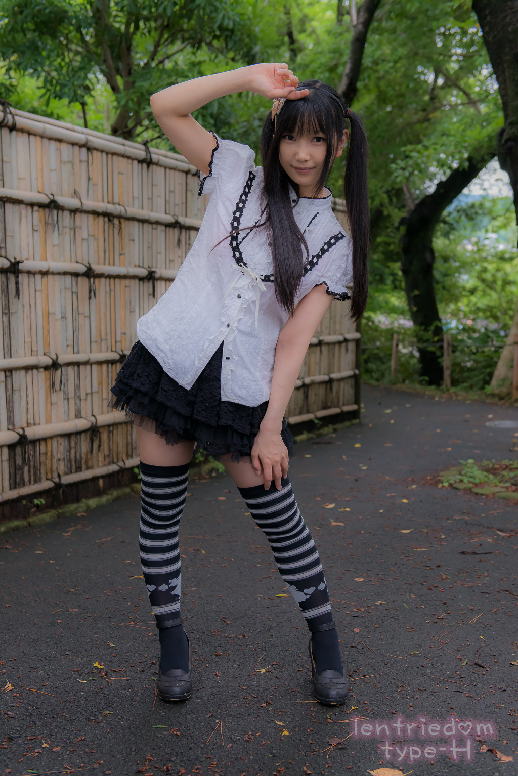 img/5/3/F/2/53F216B7454AF9001D