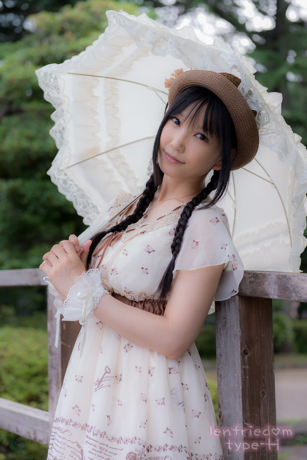 img/5/3/F/2/53F22F68355960000E