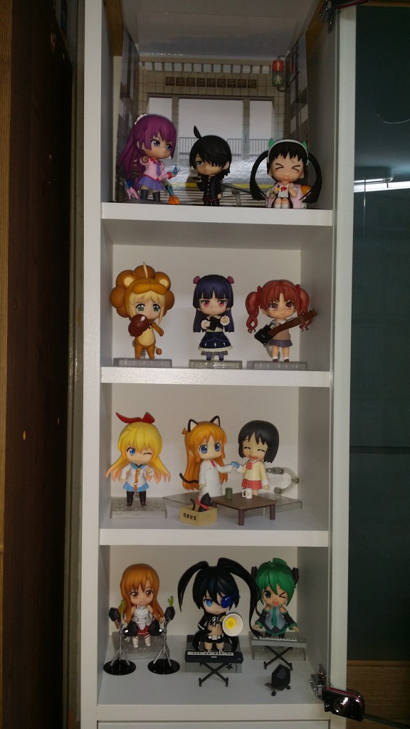 img/5/4/2/7/54278D9B433D24001E