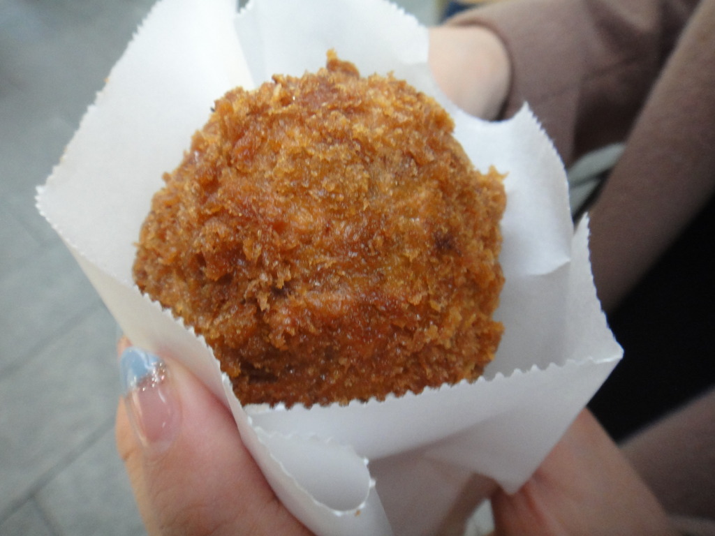 키치죠지 사토우 멘치카츠_1.jpg