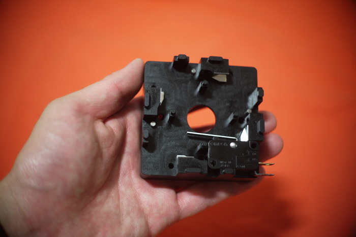 img/5/4/7/3/54734FF443680F002A