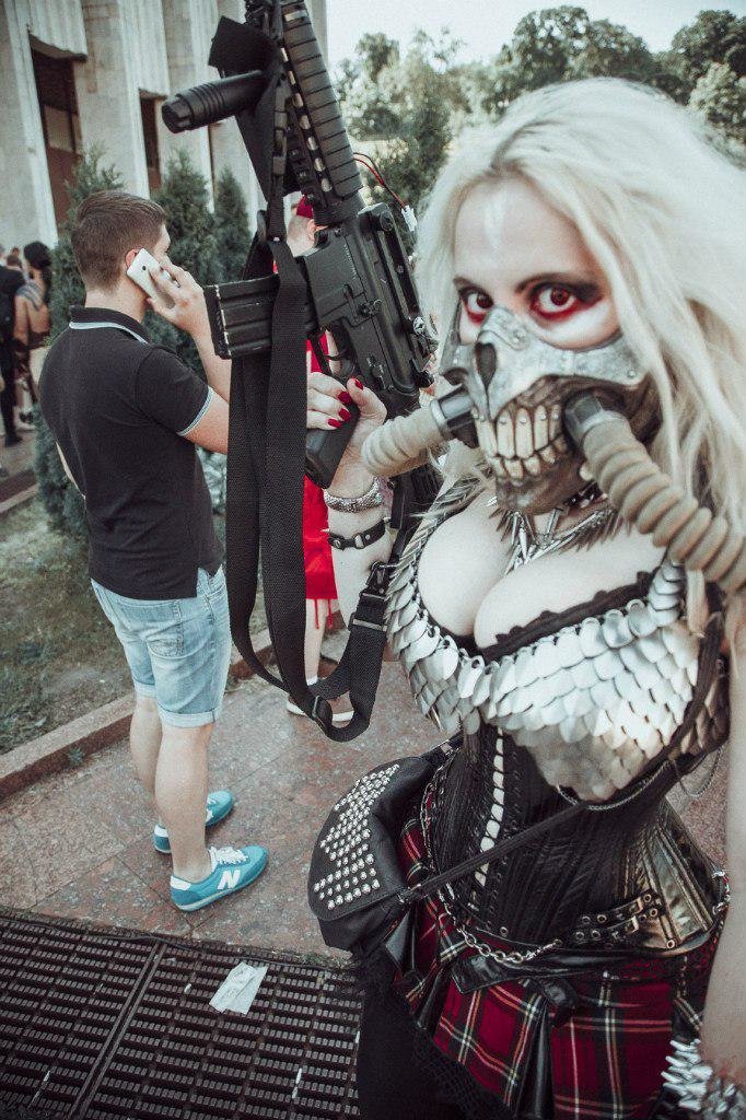 img/5/5/9/8/5598E3C5424E9B002B