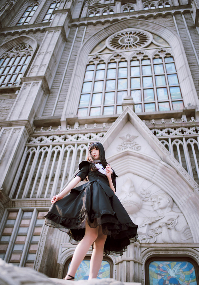 img/5/5/B/2/55B2113D3F1AA8002B