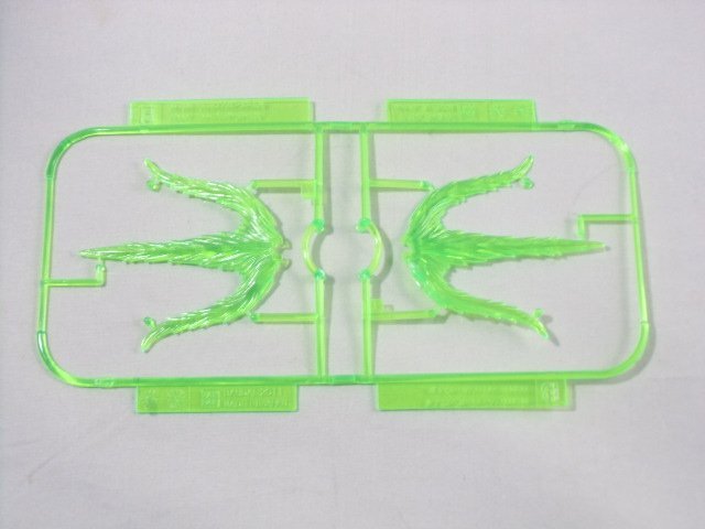 프리미엄 반다이 웹한정 MG 알트론 건담 Ver.EW 내용물 사진_3.jpg