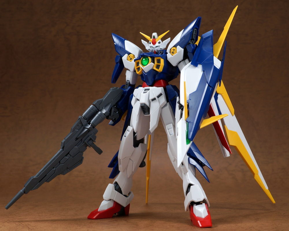 프리미엄반다이 웹한정 MG 건담 페니체 리나시타 알바 조립리뷰_19.jpg