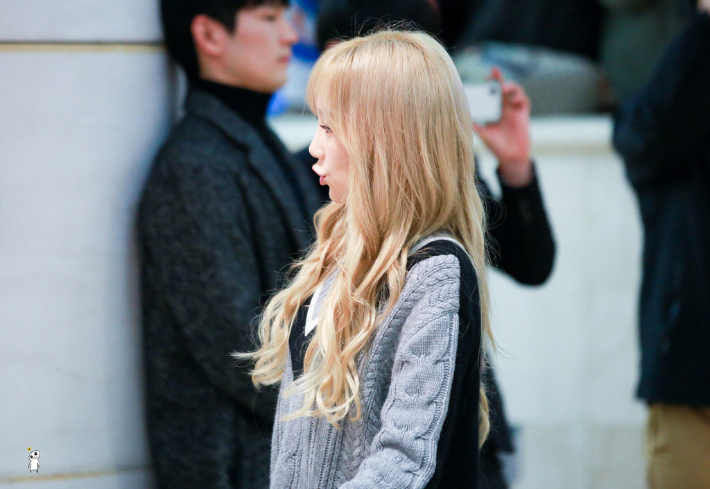 오리입이 귀여운 태연_2.jpg