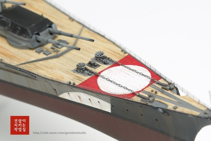 1:350 비스마르크(tamiya) 도색완성!!_9.jpg