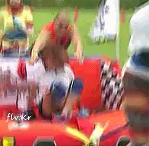 나르샤 슴가를 만진 손진영.jpgif_2.jpg