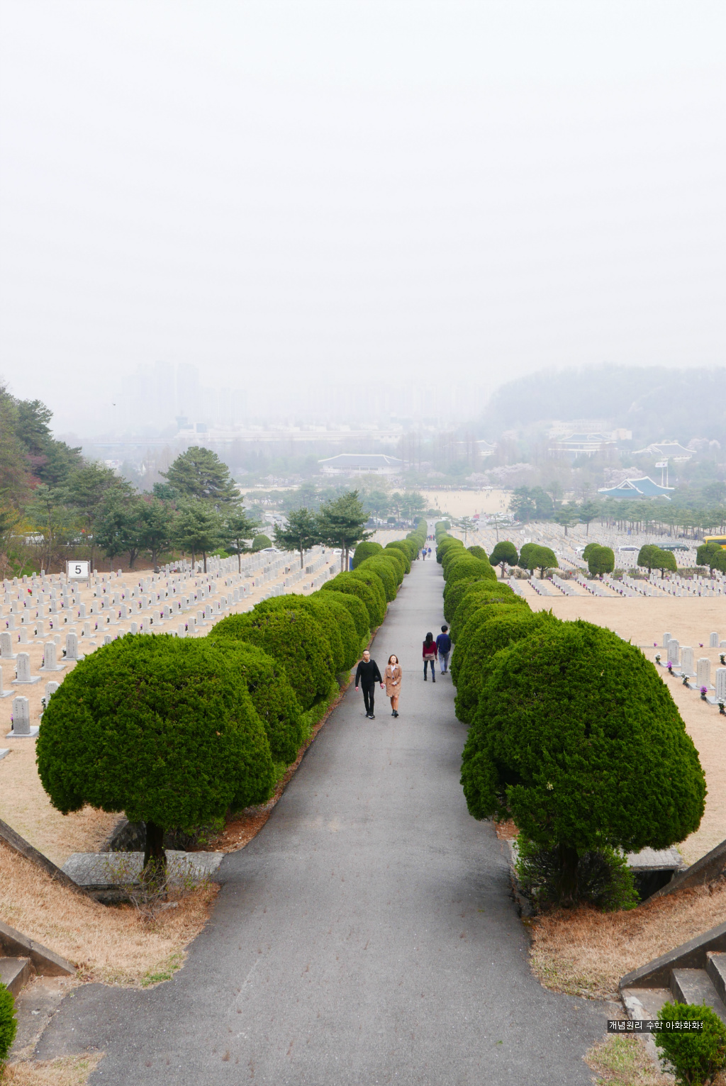 img/5/7/0/B/570BBF2A3842DC000E